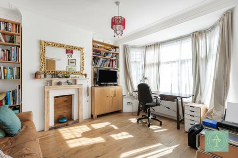 5 bedroom semi-detached house for sale, Winchmore Hill Road, Southgate, N14