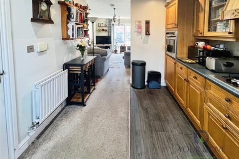 undefined, High Street, Brierley Hill DY5