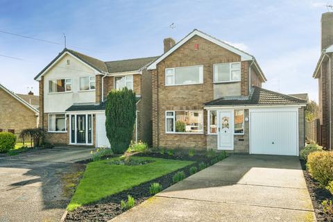 3 bedroom detached house for sale, Norwich Close, Mansfield Woodhouse, Mansfield, Nottinghamshire, NG19