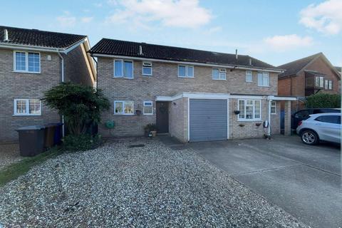 3 bedroom semi-detached house for sale, Robin Close, Mildenhall IP28