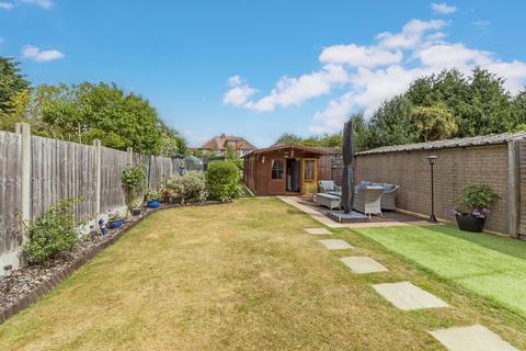 3 bedroom end of terrace house for sale, Harrow Road, Langley SL3