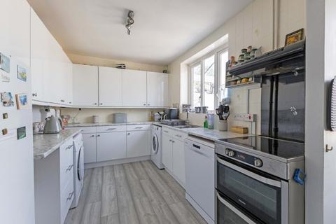 3 bedroom end of terrace house for sale, Harrow Road, Langley SL3