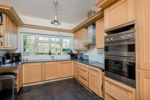 4 bedroom semi-detached house for sale, High Street, Chipping Norton OX7