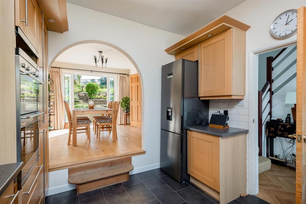 27 High Street 2223-5.jpg