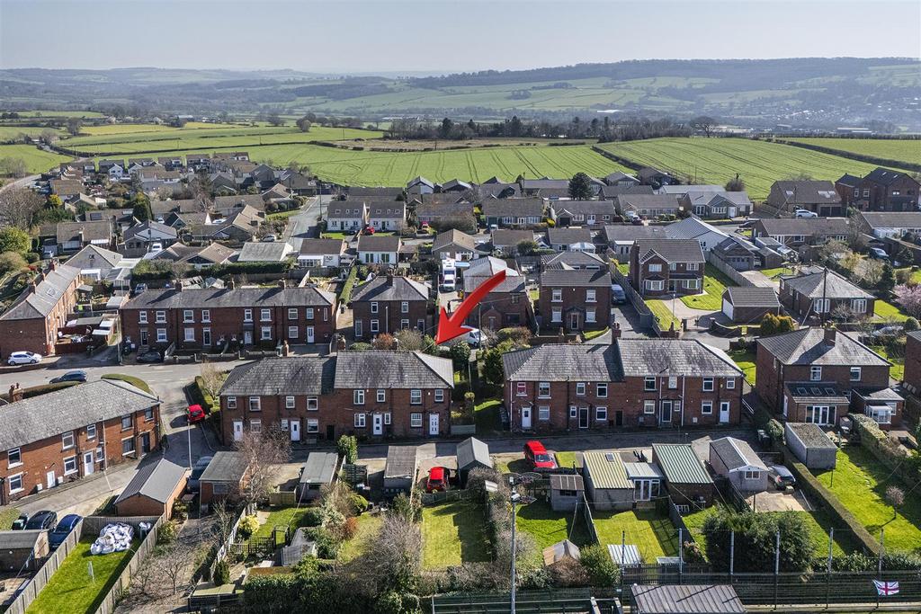 Bramleys Estate Agents - Warburton - Emley (30).jp