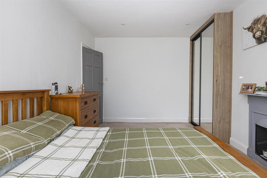 Bramleys Estate Agents - Warburton - Emley (11).jp