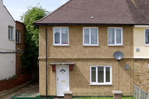 Studio to rent, Falling Lane, Yiewsley, West Drayton