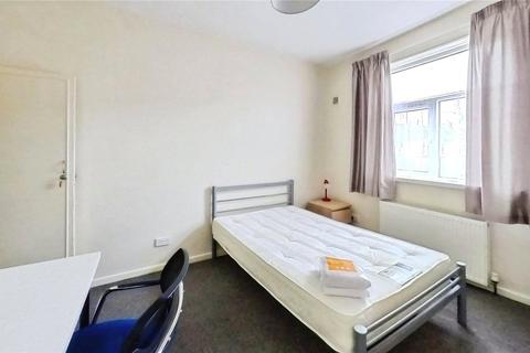 4 bedroom house to rent, Francis Avenue, Hampshire PO4