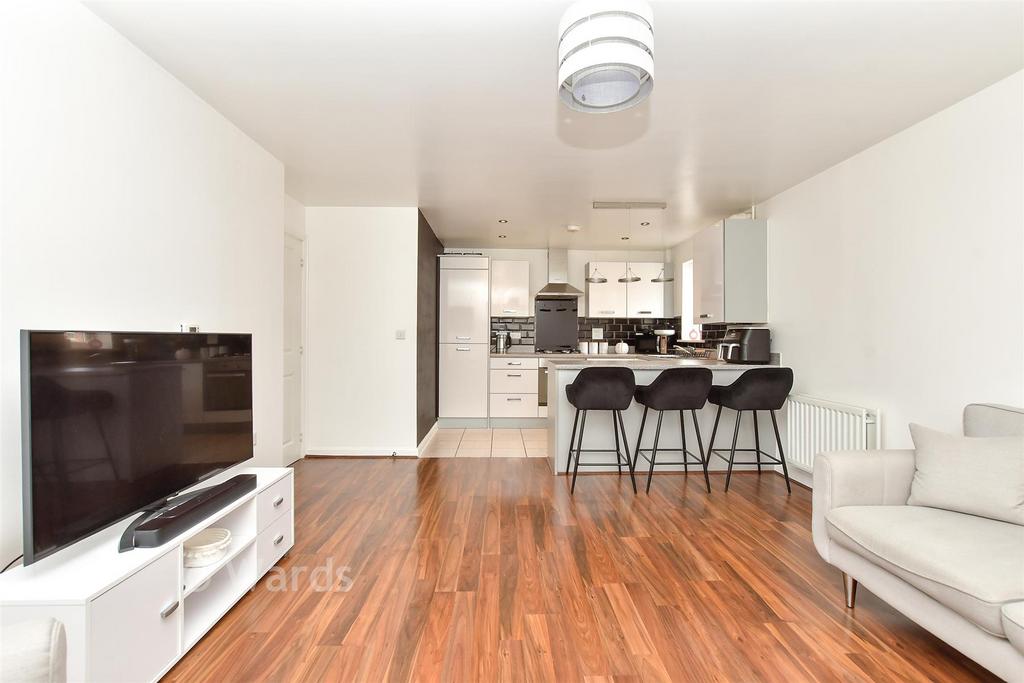 Kitchen/ Living Area