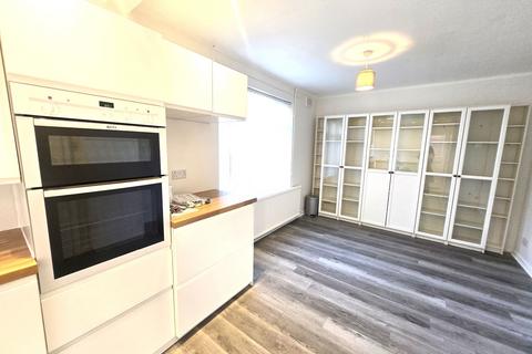 3 bedroom detached house to rent, Carlton, Nottingham NG4