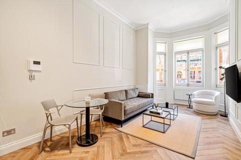 1 bedroom flat to rent, Sloane Gardens, London SW1W