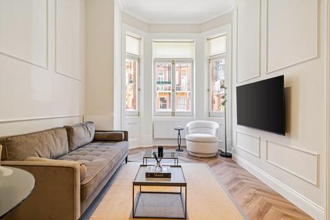1 bedroom flat to rent, Sloane Gardens, London SW1W