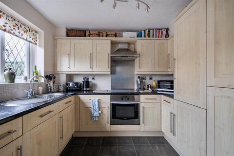 undefined, Thornleas Place, East Horsley