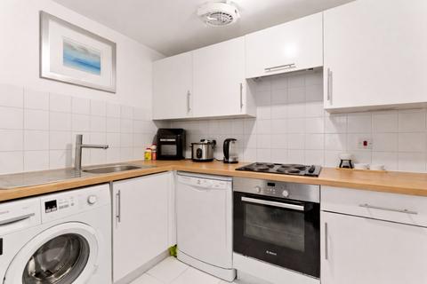 undefined, Coopers Lodge, 255 Tooley Street, London