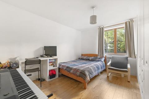 undefined, Coopers Lodge, 255 Tooley Street, London