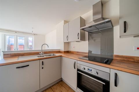 undefined, Woodlands Close, WF12