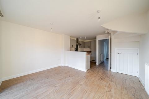 undefined, Woodlands Close, WF12