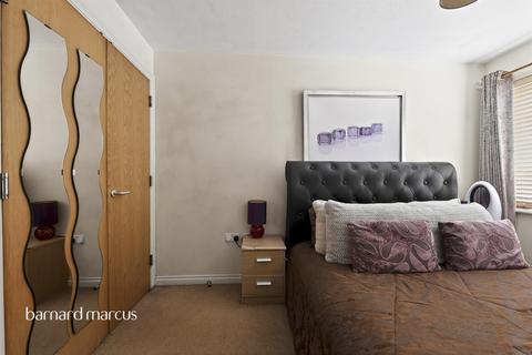 undefined, Tilley Road, Feltham