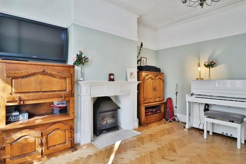 5 bedroom semi-detached house for sale, St. Michaels Villas, Leeds