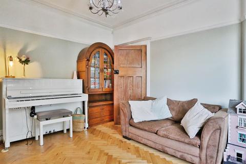 5 bedroom semi-detached house for sale, St. Michaels Villas, Leeds