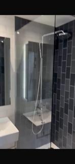2 bedroom flat to rent, Cutter House, London E16