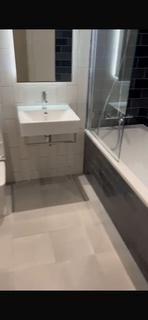 2 bedroom flat to rent, Cutter House, London E16