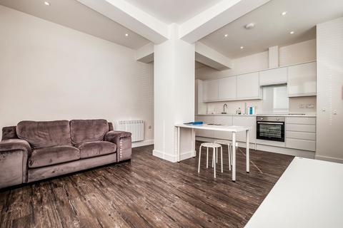 2 bedroom flat to rent, Skyline Apartments, 1 The Causeway, Worthing, BN12