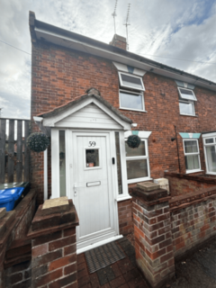 3 bedroom semi-detached house to rent, Beccles, NR34