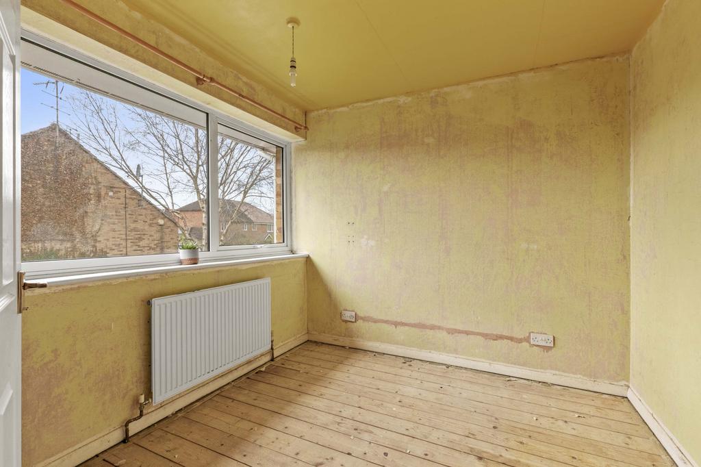 26 Dedmere Court, SL7 1 PL (LOW RES)-1