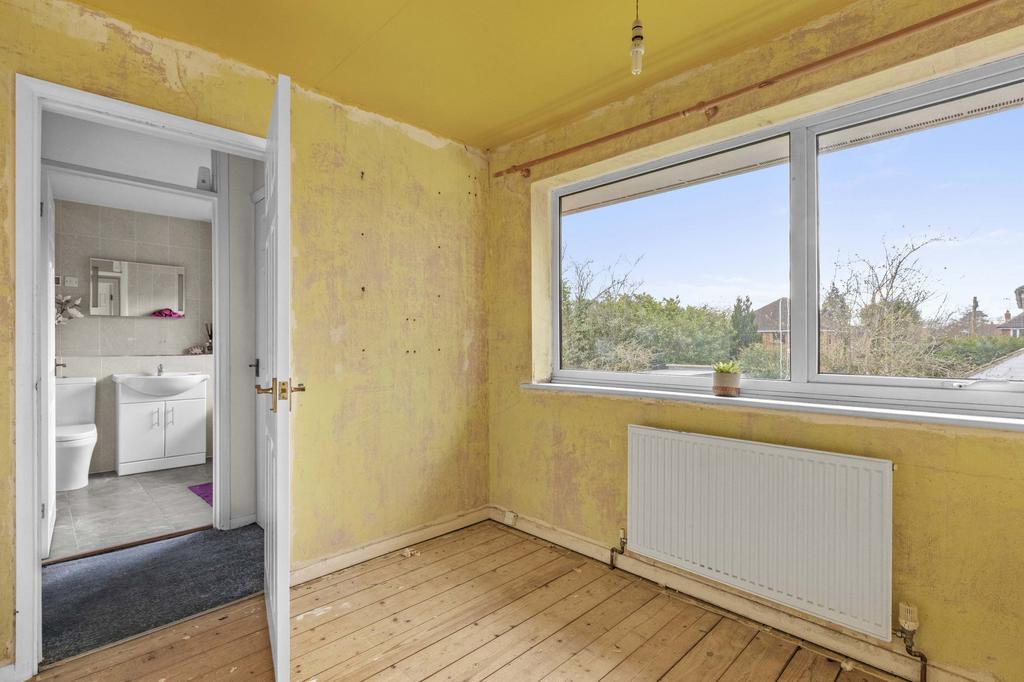 26 Dedmere Court, SL7 1 PL (LOW RES)-2