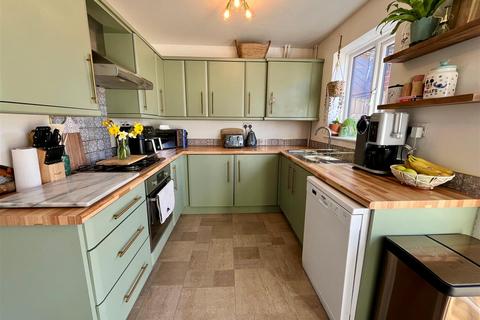undefined, Fernland Close, Brough