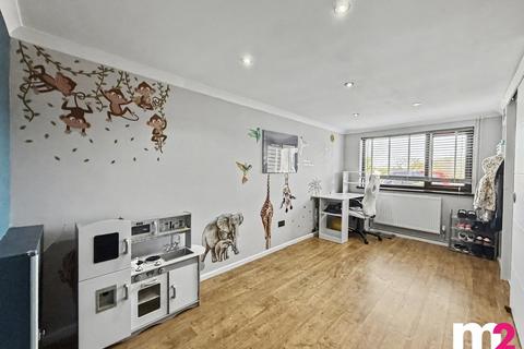 3 bedroom end of terrace house for sale, William Morris Drive, Newport NP19