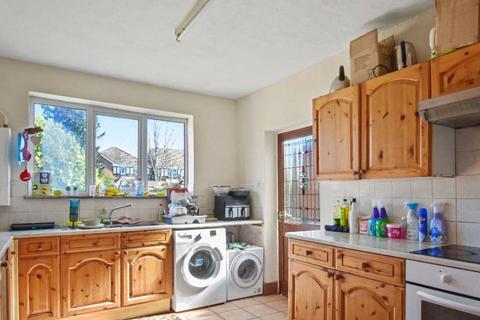 undefined, Manor Road, Farnham, Surrey, GU9