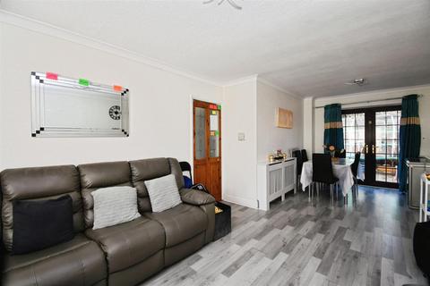 3 bedroom terraced house for sale, Beaconsfield Street, Hull