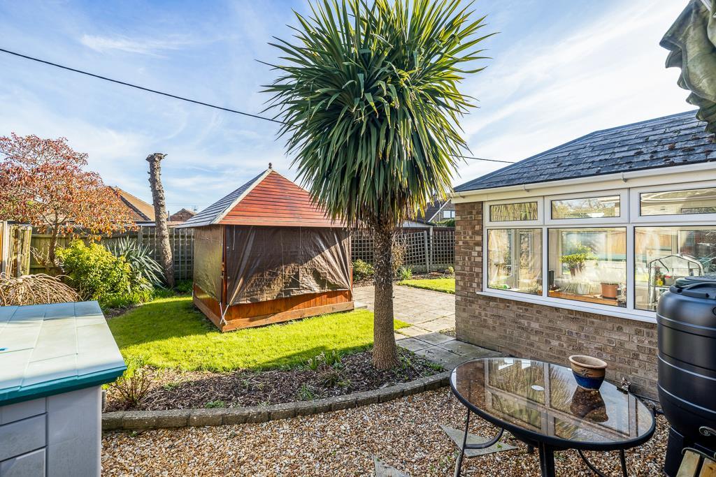 16 Laxton Gardens (Pinchbeck)-8.jpg