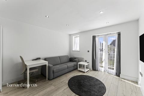 undefined, Beaumont Drive, Worcester Park