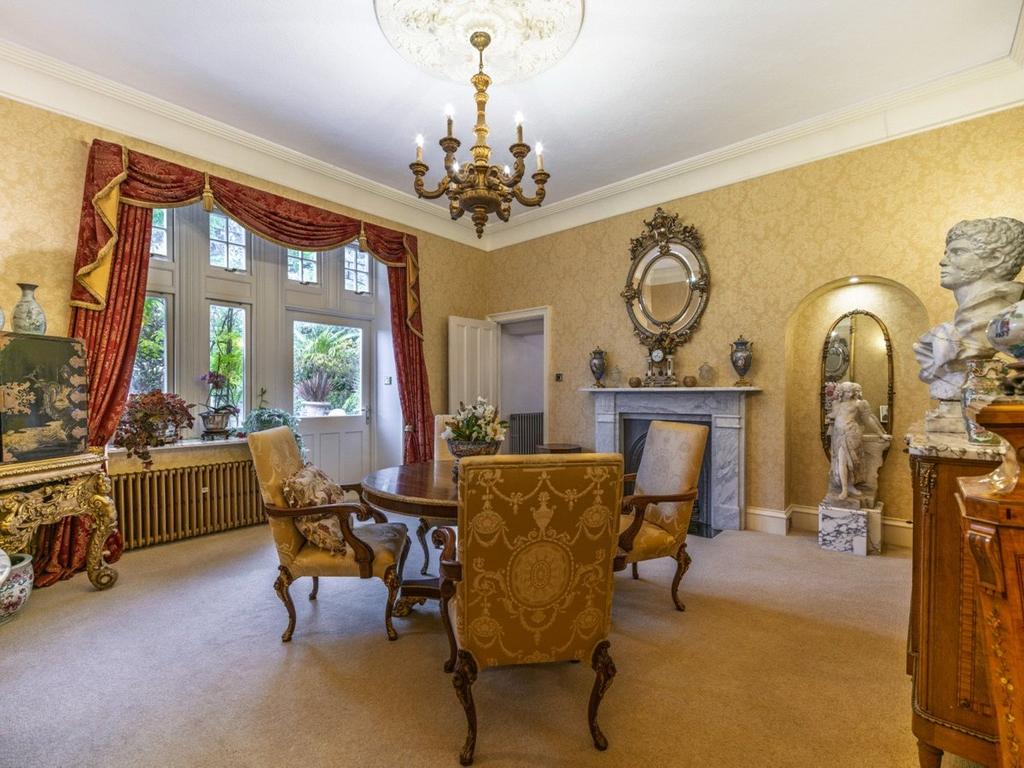 9a Dining Room