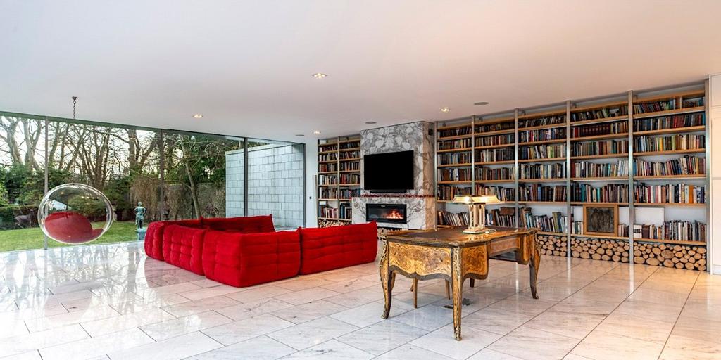 Sitting Area