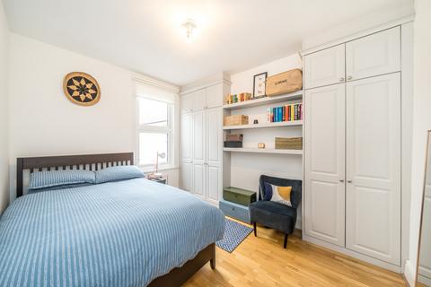 2 bedroom apartment for sale, Eastcombe Avenue, Charlton, London, SE7
