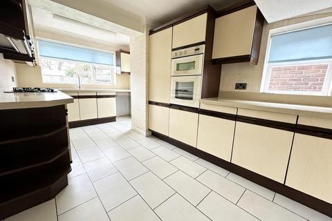 undefined, Surrenden Road, Staplehurst