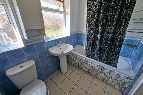 undefined, Cinder Bank, Dudley DY2