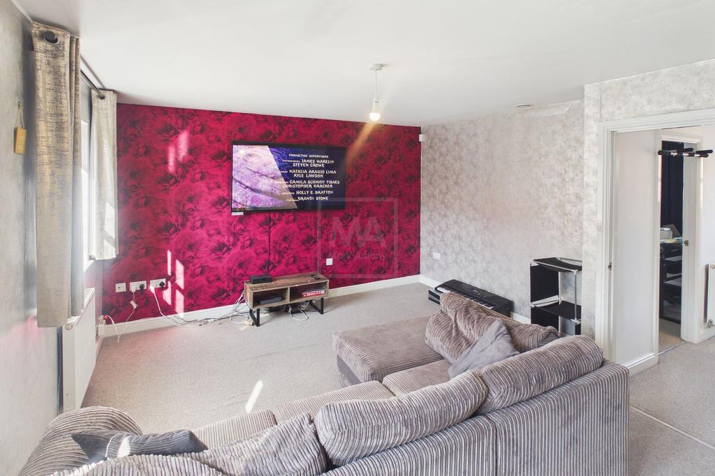 Lounge/Fourth Bedroom