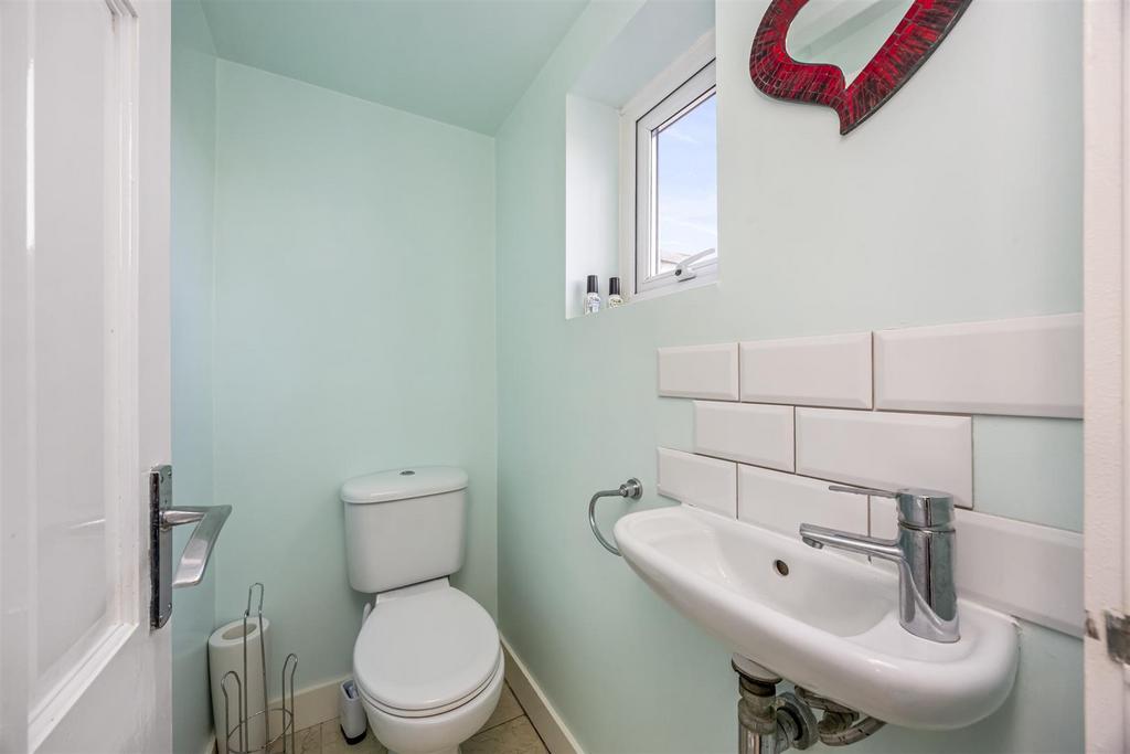 G/f Cloakroom