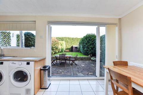undefined, Marshalls Close, Epsom KT19