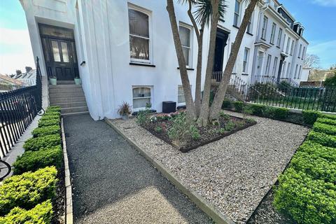 3 bedroom apartment for sale, Rouge Bouillon, Jersey JE2