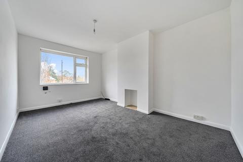 2 bedroom flat for sale, Coronation Parade, Hamble, Southampton, Hampshire, SO31