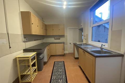 4 bedroom terraced house for sale, Cwmamman Road, Ammanford SA18