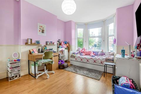 undefined, Little Heath, London SE7