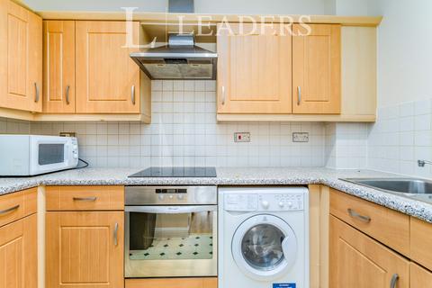2 bedroom flat to rent, The Spires, Selden Hill, HP2