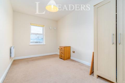 2 bedroom flat to rent, The Spires, Selden Hill, HP2